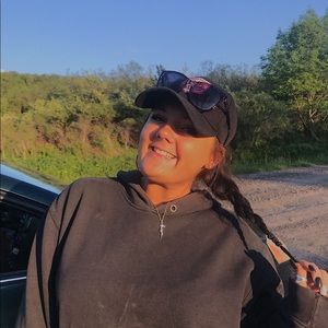 Meet your Posher, Lanna